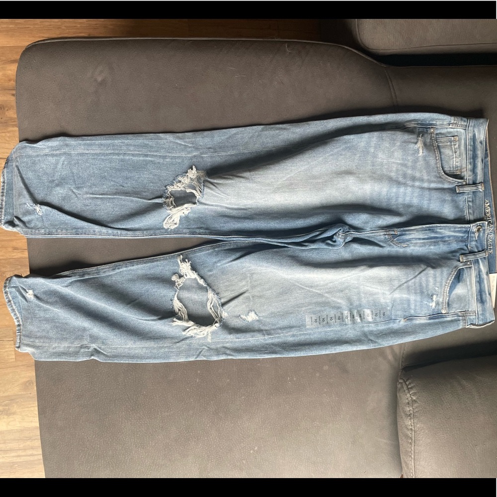 American Eagle Mom Jean - Picture 4 of 4